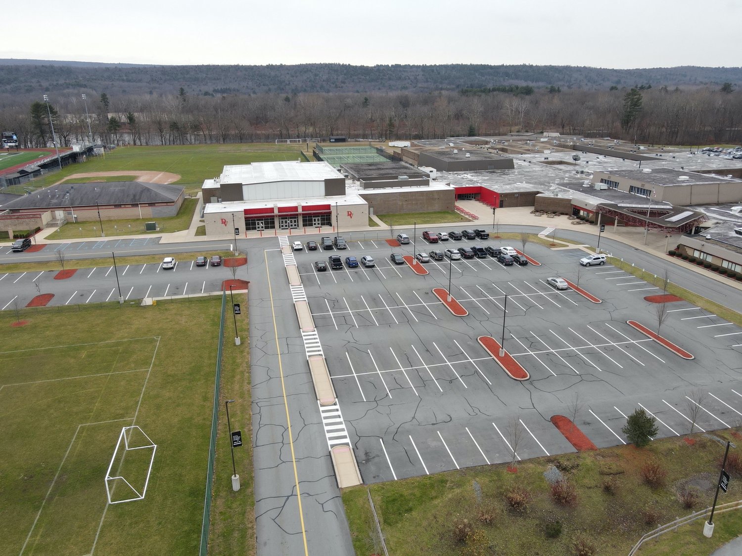 Delaware Valley School District serves approximately 4,400 students in seven schools. There are four elementary schools, two middle schools and one comprehensive high school located in Pike County, PA.